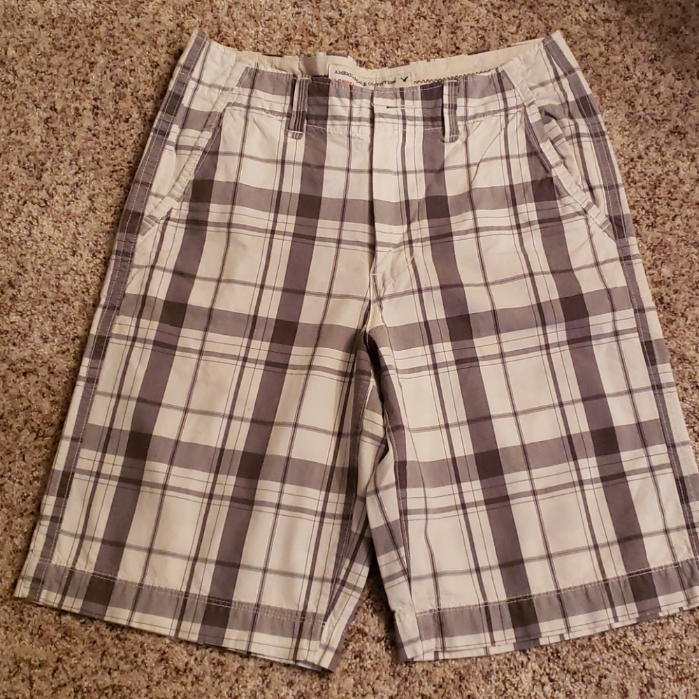American Eagle mens shorts sz 30